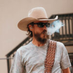 Chris Janson Delivers Nonstop Fun to a Sold‑Out Indian Ranch 